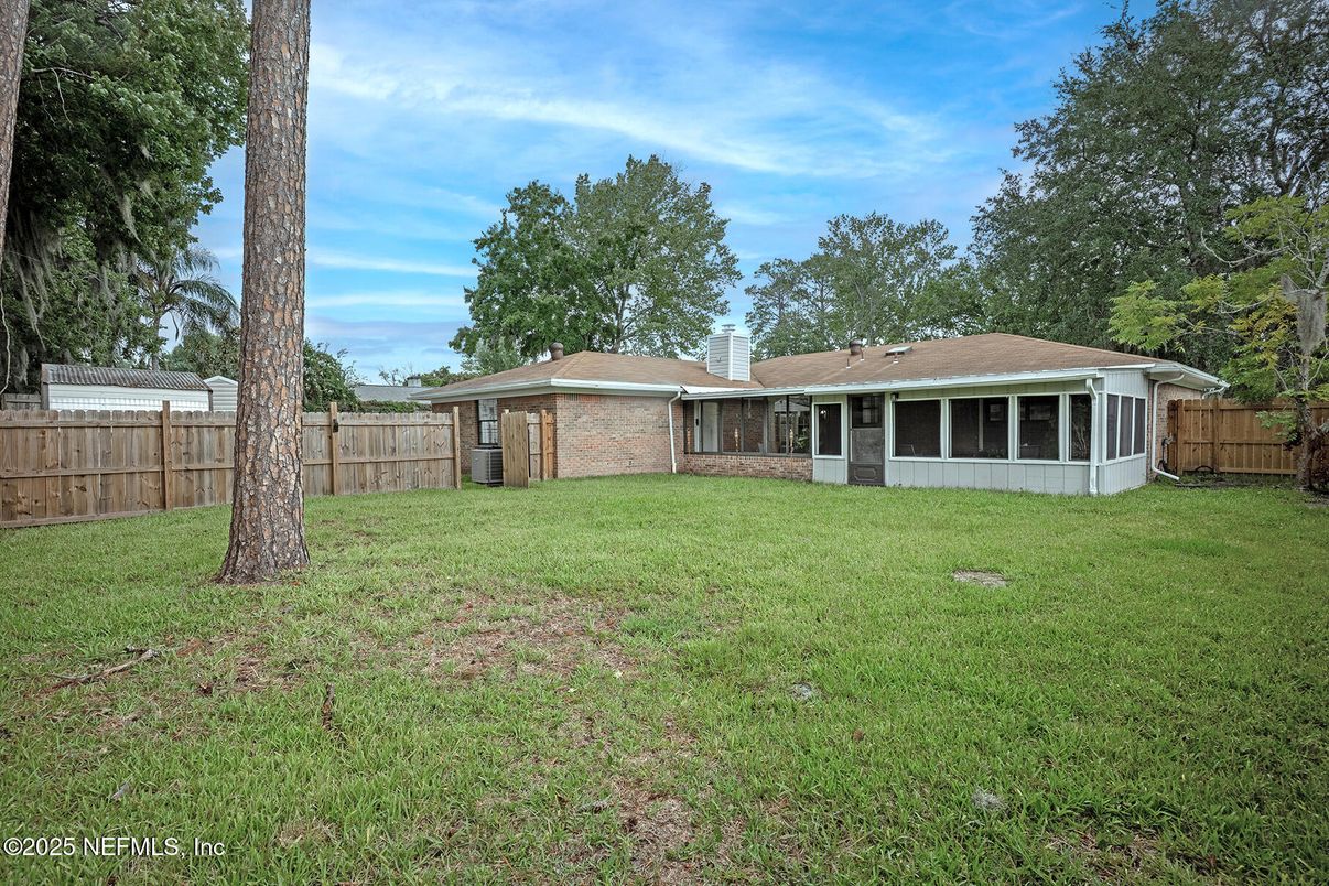Backyard, Exterior