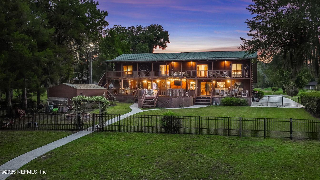 Backyard, Exterior, Facade, Log Home