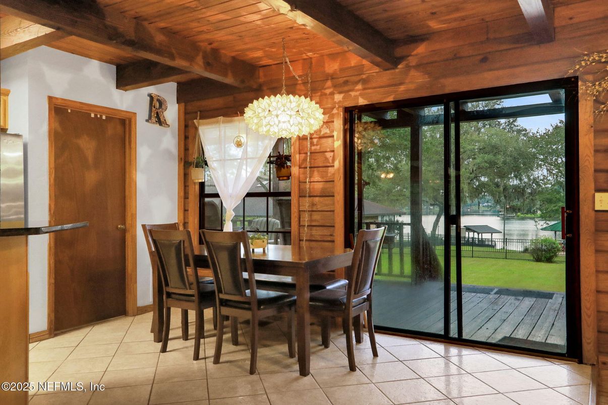 Chandelier, Dining room, Interior, Wooden Beams, Wooden Ceilings