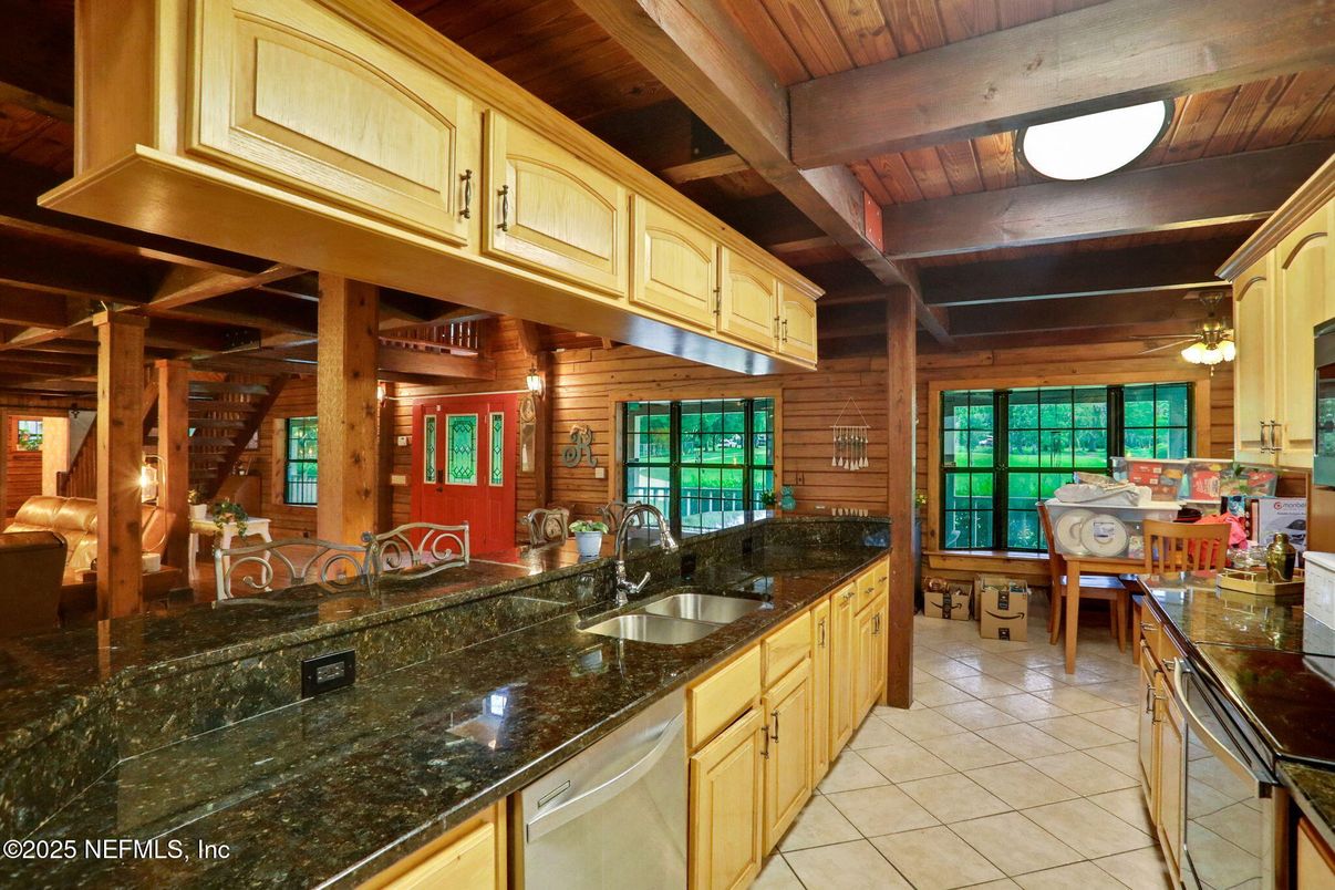 Dining room, Interior, Kitchen, Wooden Beams, Wooden Ceilings, Wooden Walls