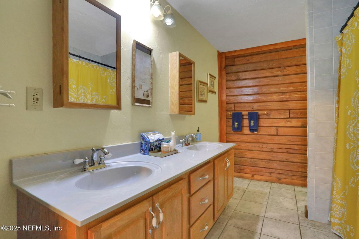 Bathroom, Dual Sink Vanities, Interior, Wooden Walls