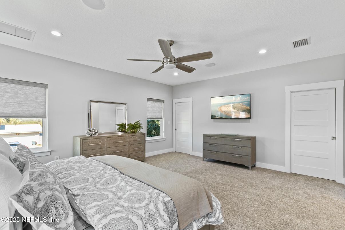 Bedroom, Interior, Recessed Lighting