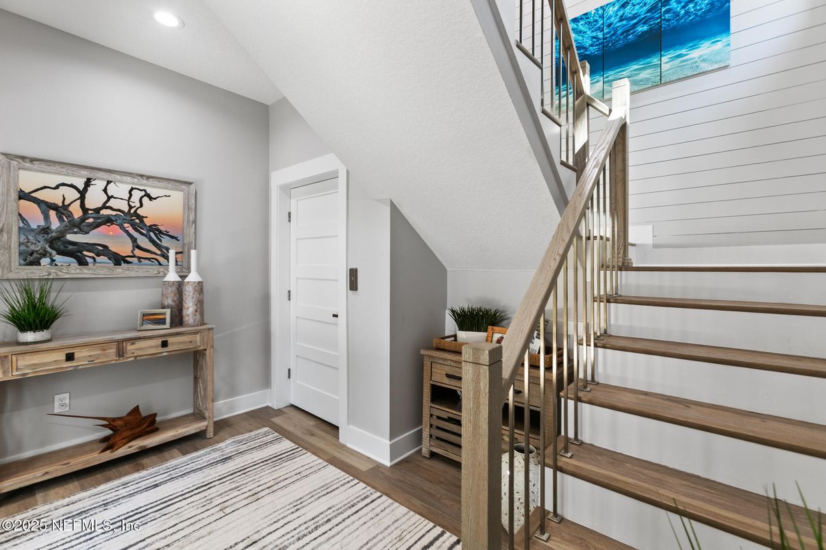 Interior, Recessed Lighting, Wood Texture Flooring