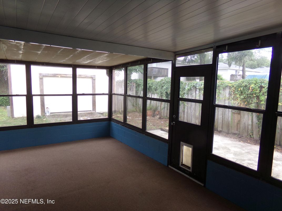 Empty room, Interior, Sun Room