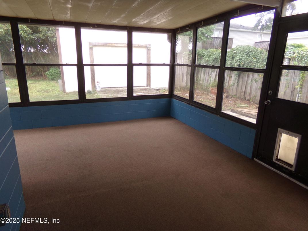 Empty room, Interior, Sun Room