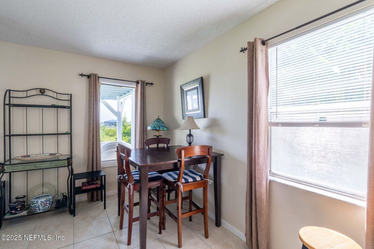 Dining room, Interior