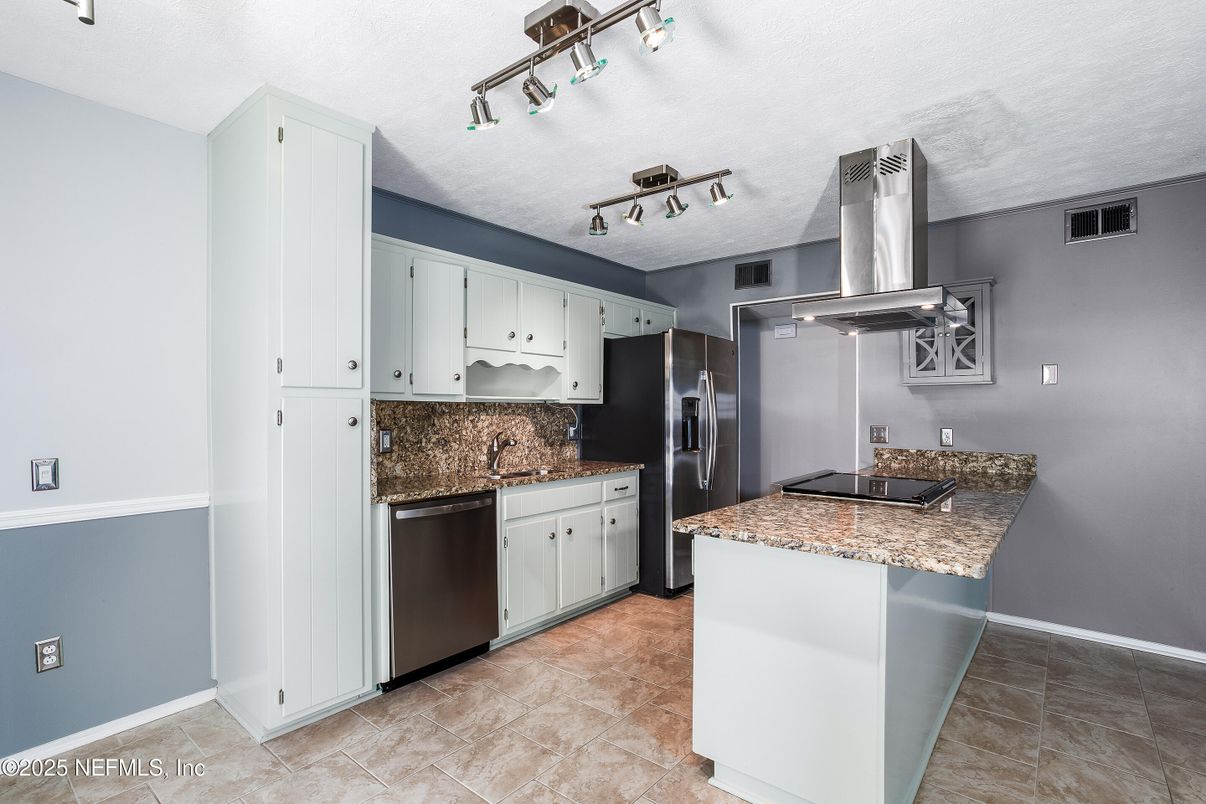 Interior, Kitchen, Stainless Steel Appliances
