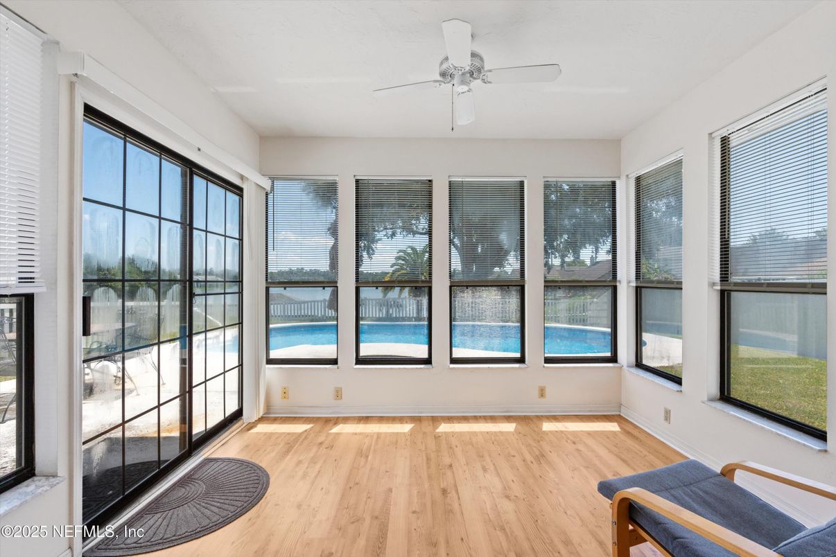Empty room, Interior, Water, Wood Texture Flooring