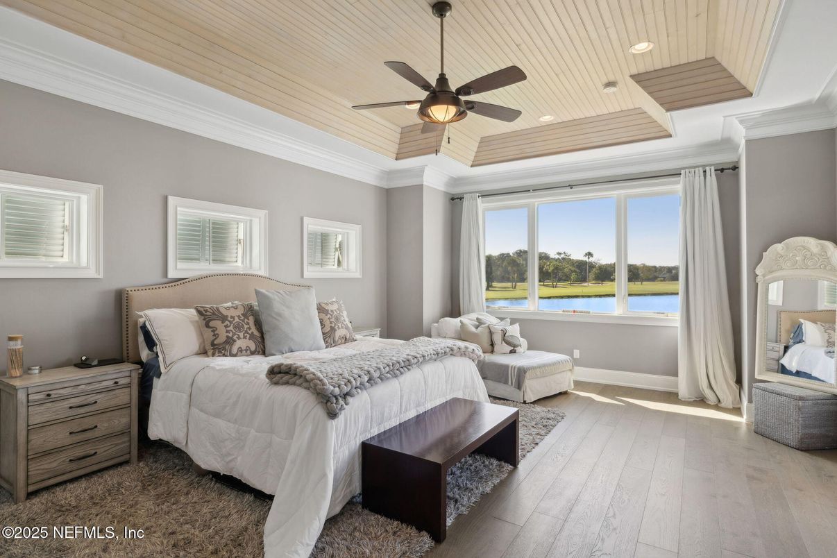 Bedroom, Interior, Recessed Lighting, Water, Wood Texture Flooring
