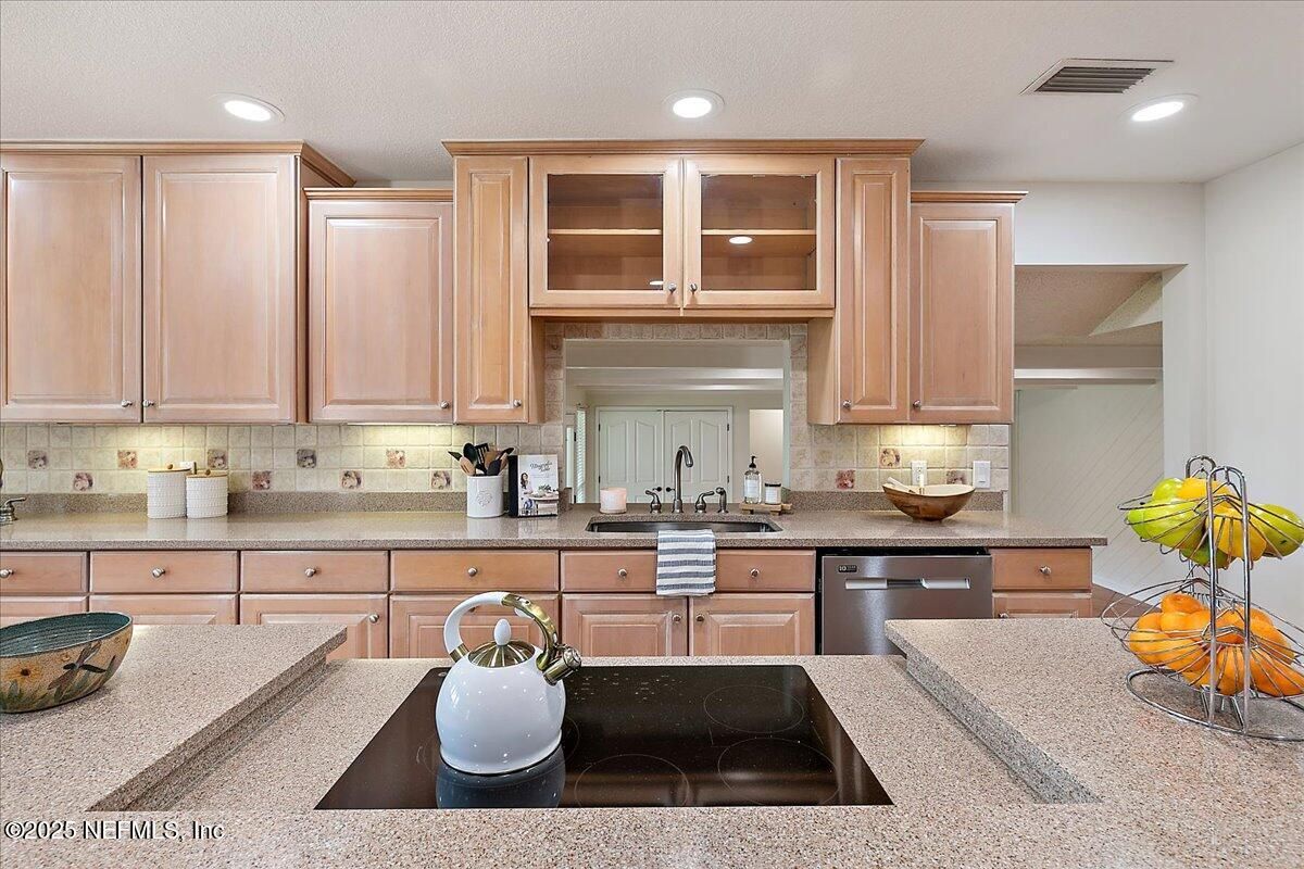 Interior, Kitchen, Recessed Lighting