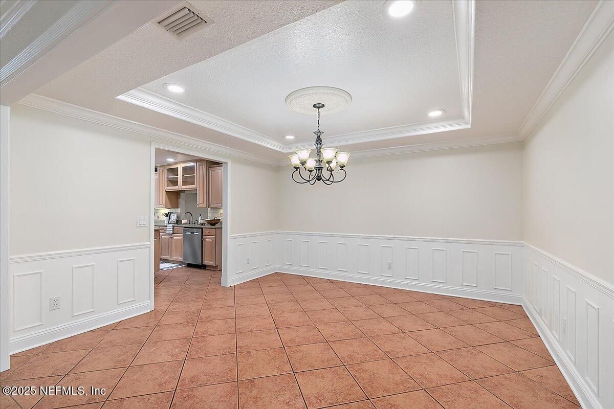Chandelier, Empty room, Interior, Kitchen, Recessed Lighting