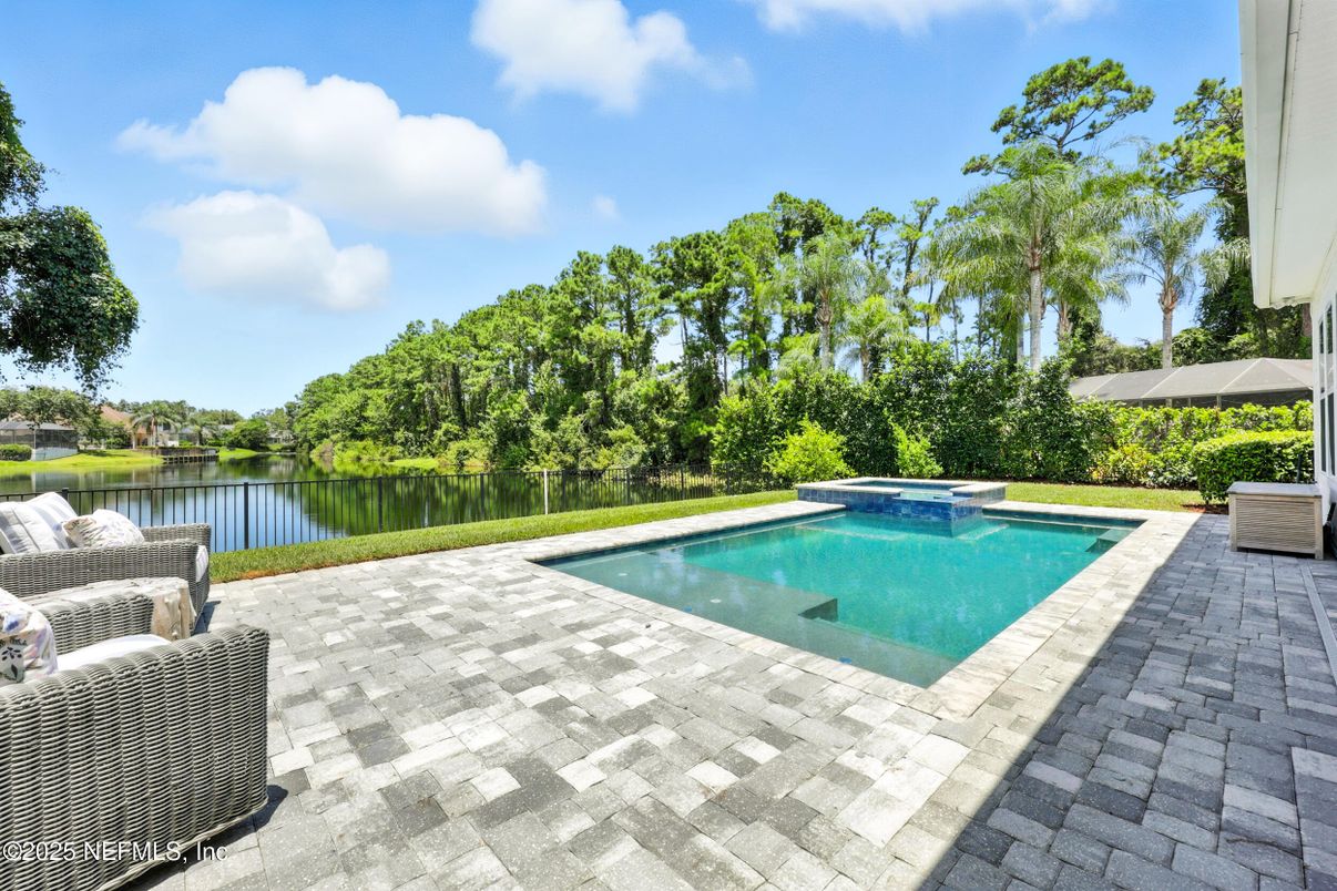 Exterior, Pool, Water
