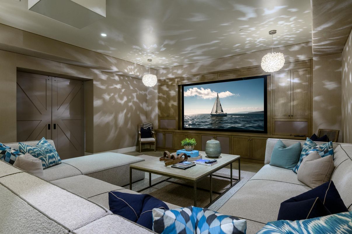 Interior, Living room, Pendant Lights, Recessed Lighting