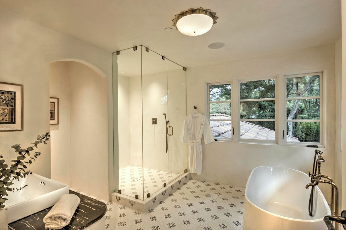 Bathroom, Free Standing Baths, Glass Shower, Interior