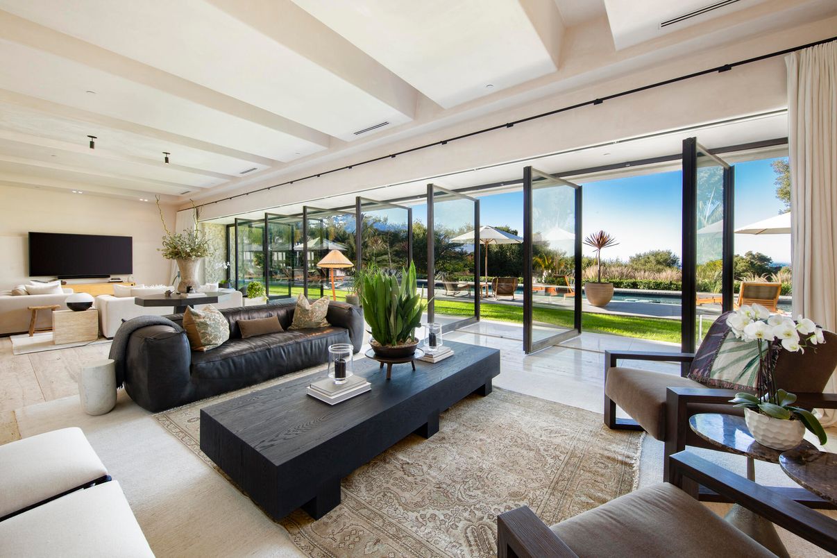 Interior, Living room, Recessed Lighting, Water