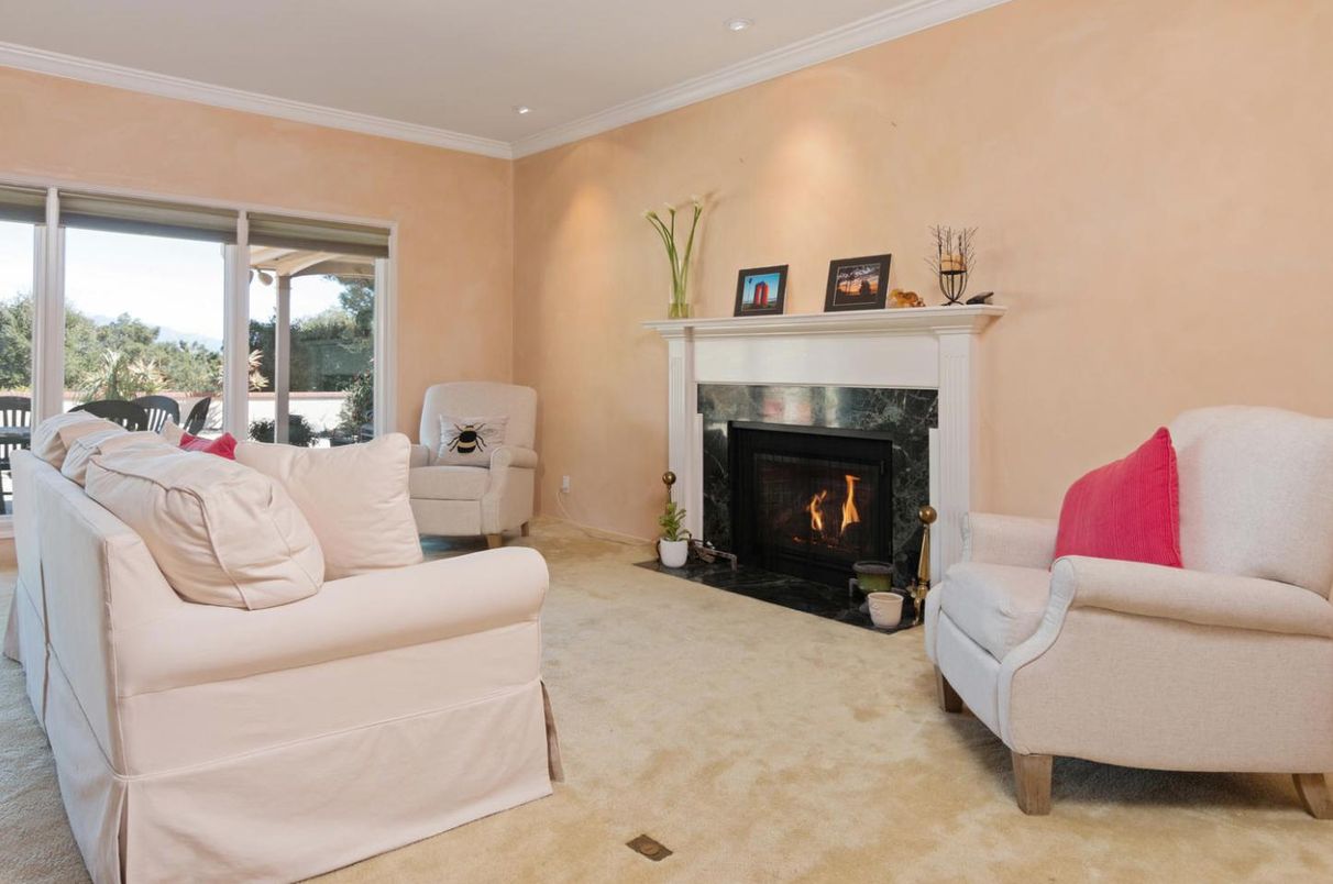 Fireplace, Interior, Living room, Recessed Lighting