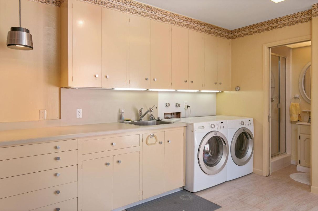 Interior, Washer