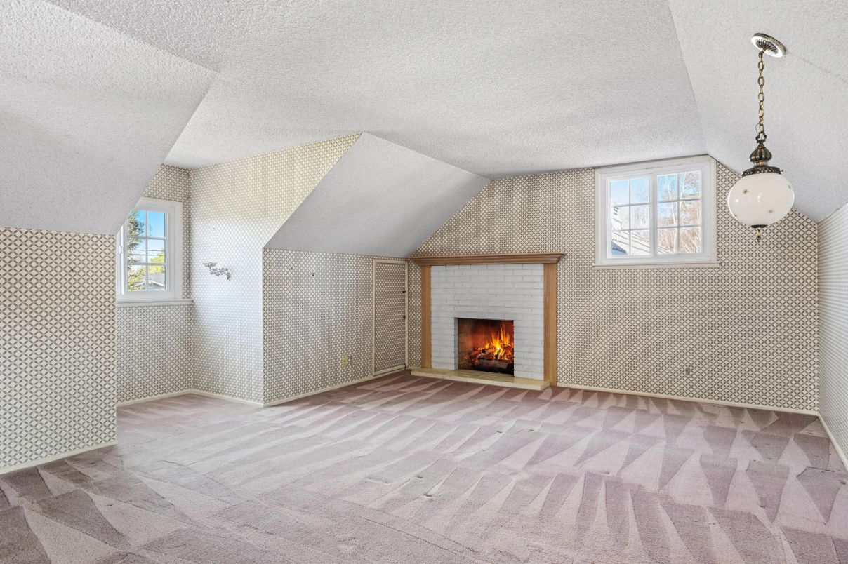 Empty room, Fireplace, Interior, Pendant Lights