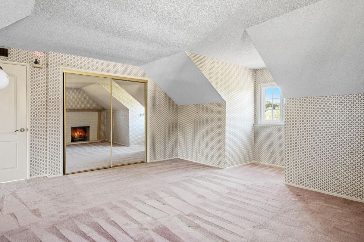 Empty room, Fireplace, Interior