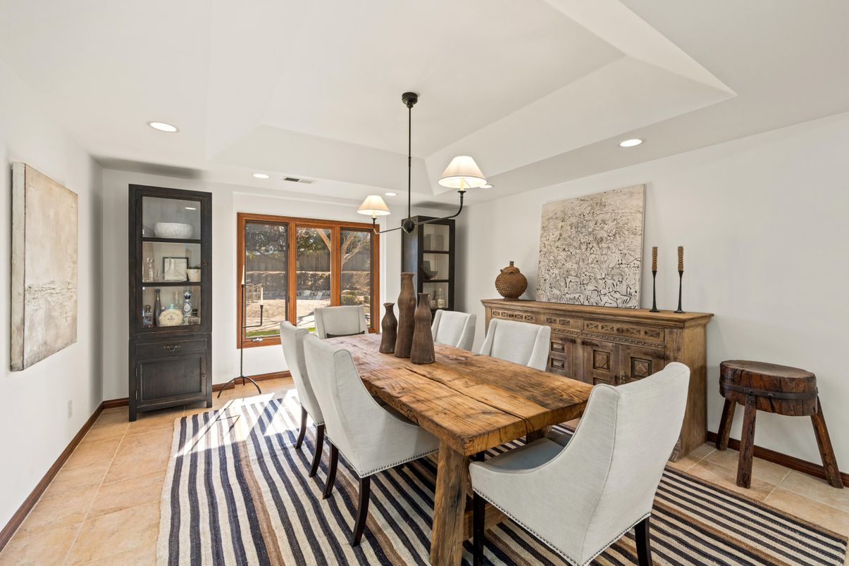 Dining room, Interior, Pendant Lights, Recessed Lighting