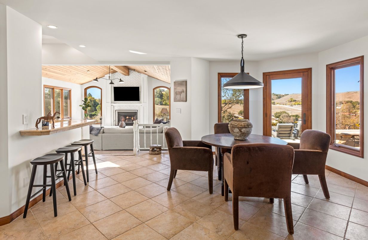 Dining room, Fireplace, Interior, Living room, Pendant Lights, Recessed Lighting