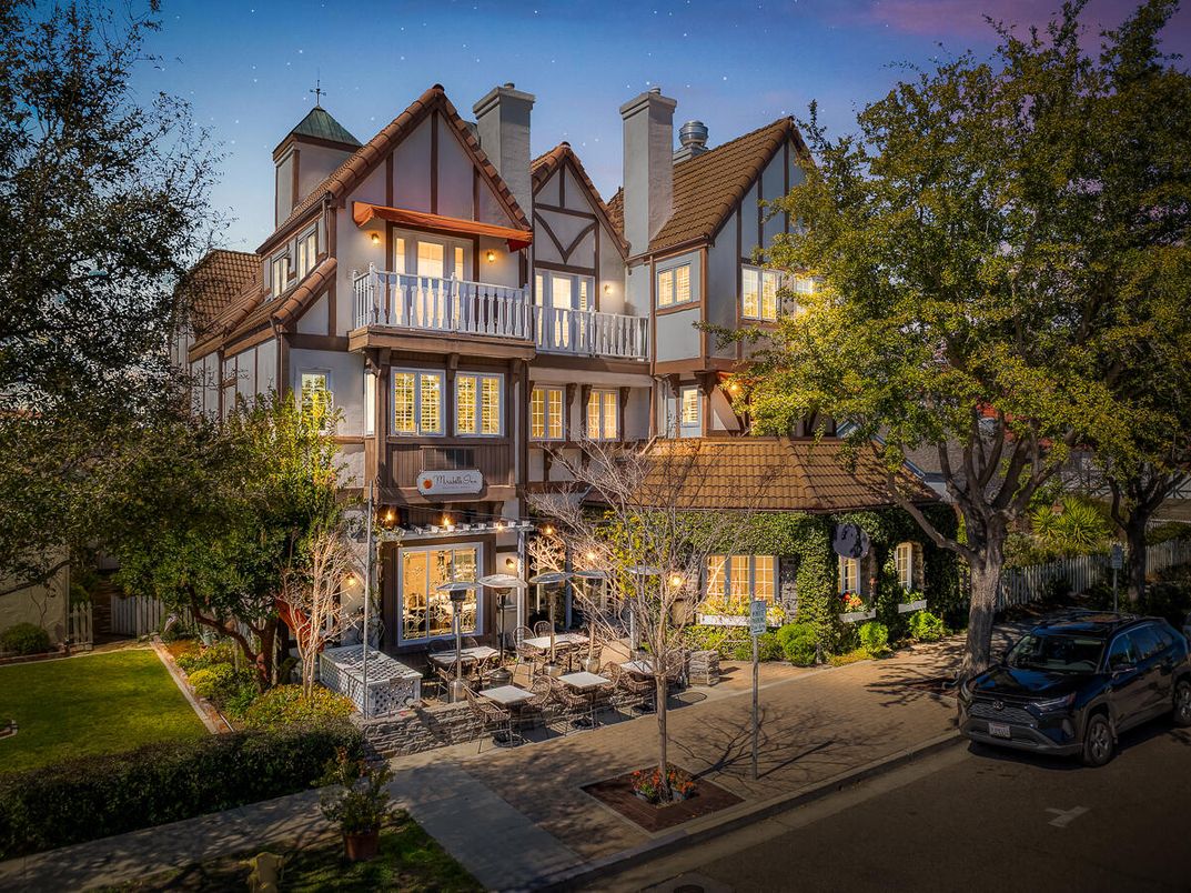 Exterior, Facade, Tudor Revival