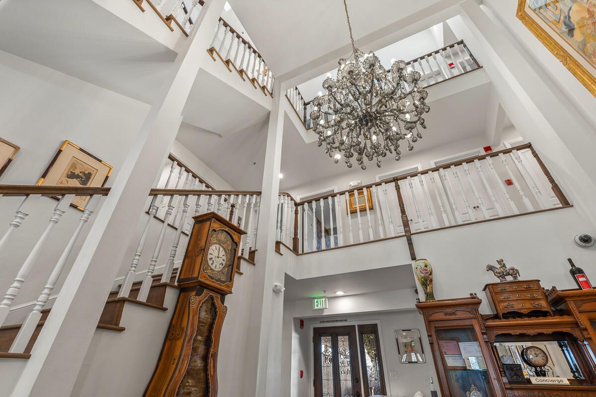 Chandelier, Interior