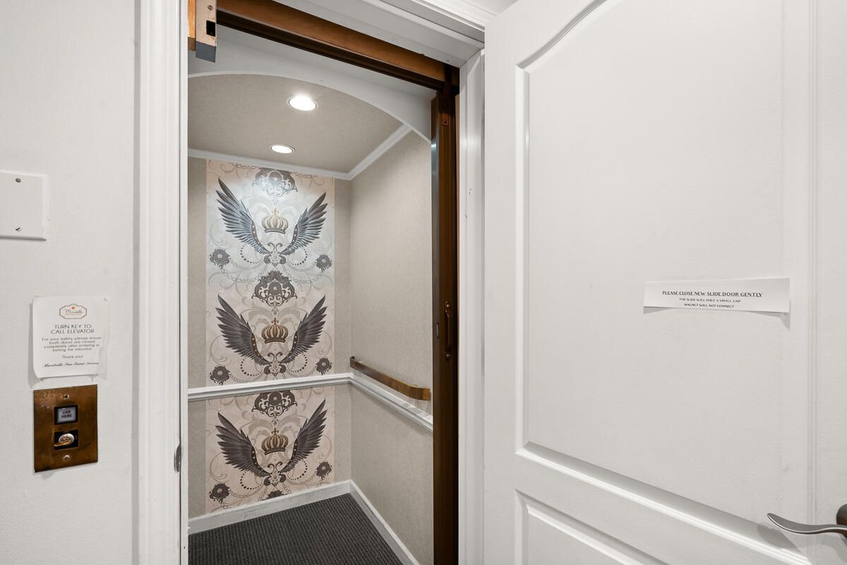 Elevator, Interior, Recessed Lighting