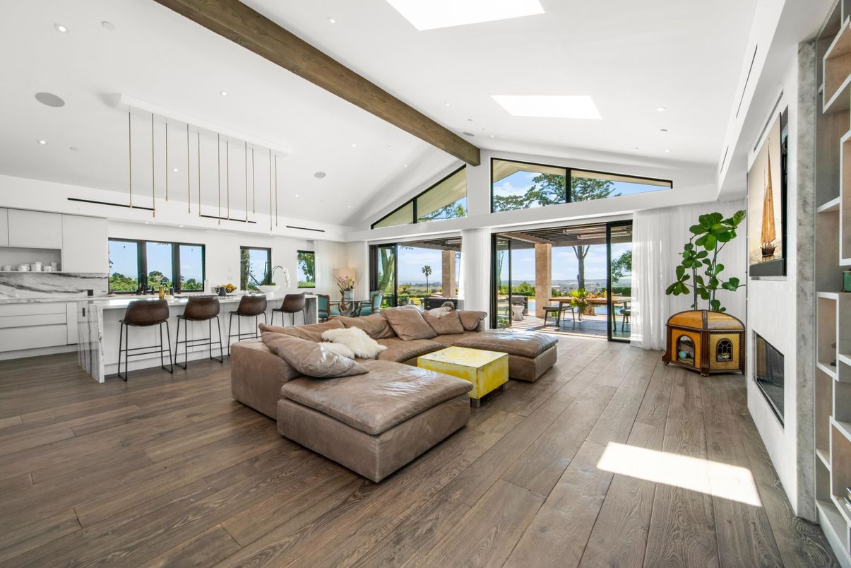 Interior, Kitchen, Living room, Pendant Lights, Recessed Lighting, Wooden Beams, Wood Texture Flooring