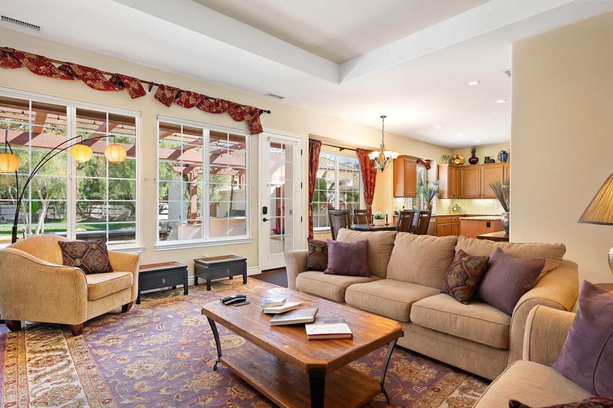 Chandelier, Dining room, Interior, Living room, Recessed Lighting
