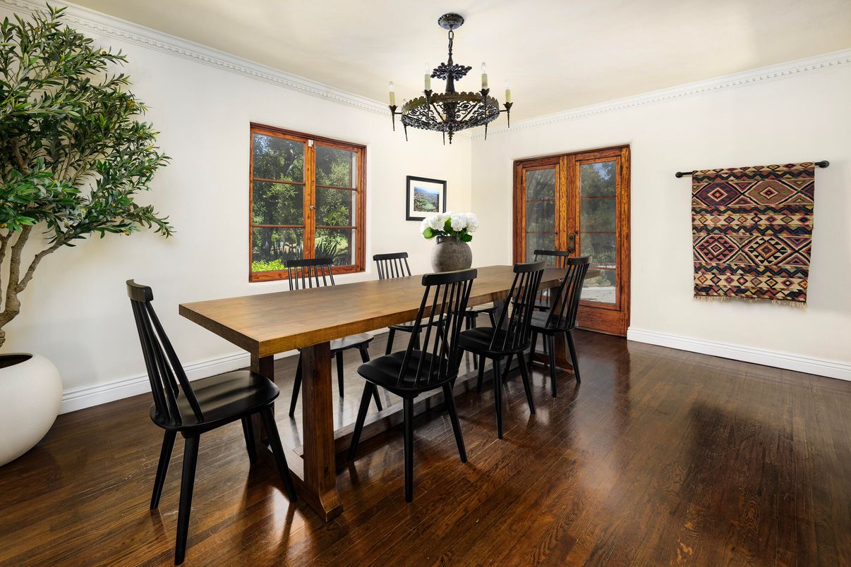 Chandelier, Dining room, Interior, Wood Texture Flooring