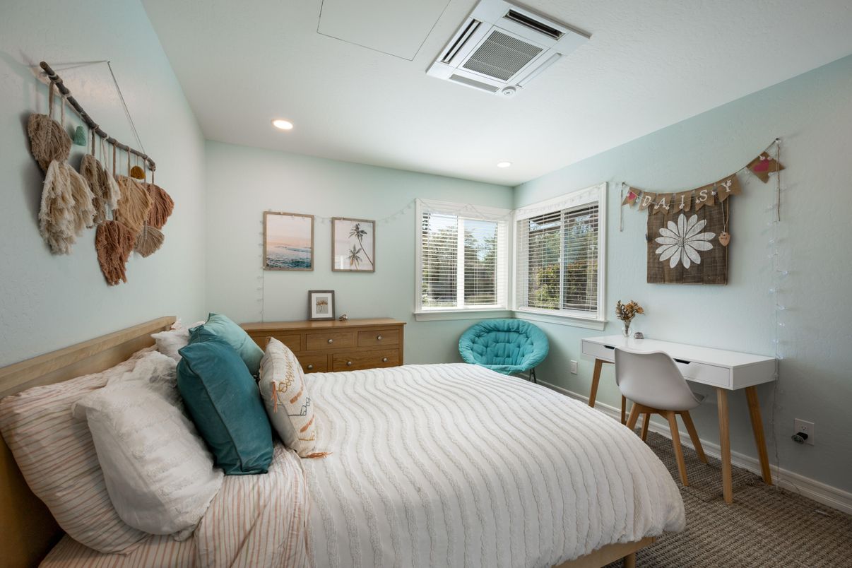 Bedroom, Home Office, Interior, Recessed Lighting