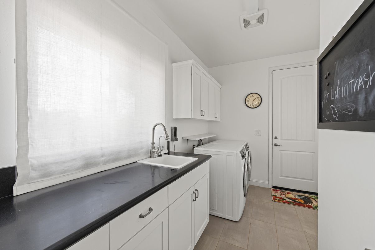 Interior, Washer