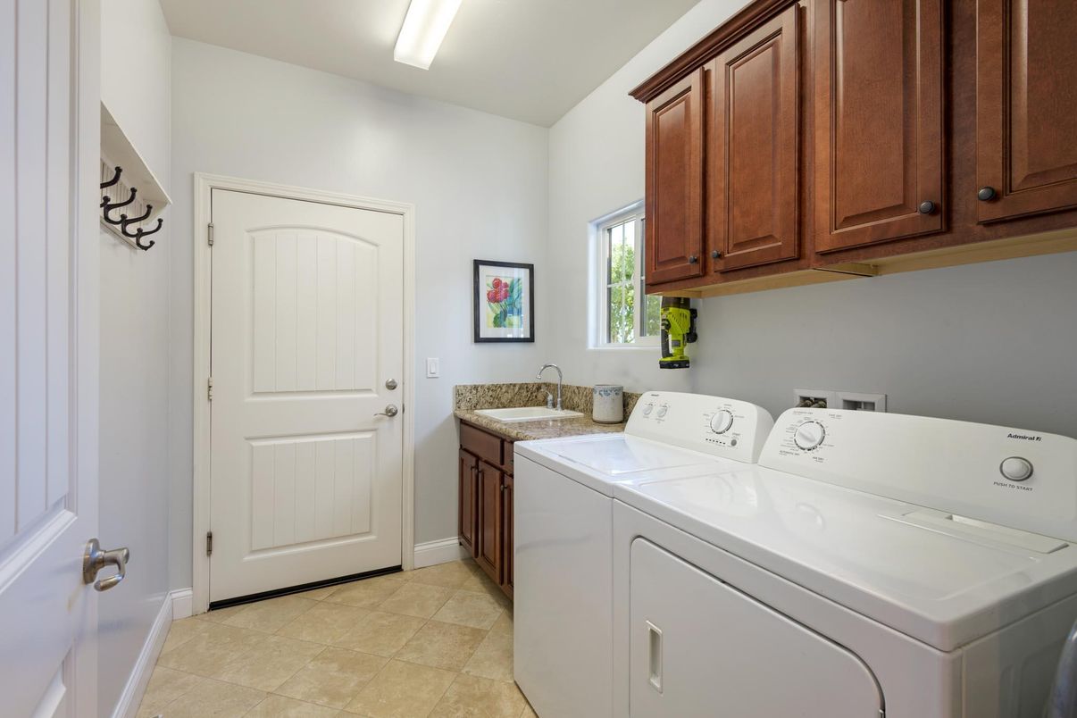 Interior, Washer