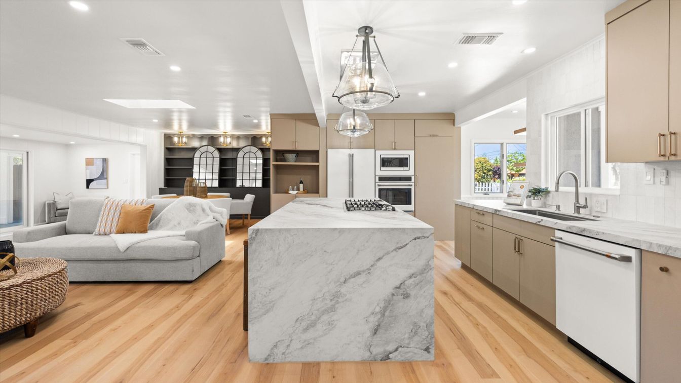 Interior, Kitchen, Living room, Pendant Lights, Recessed Lighting, Stainless Steel Appliances, Wood Texture Flooring