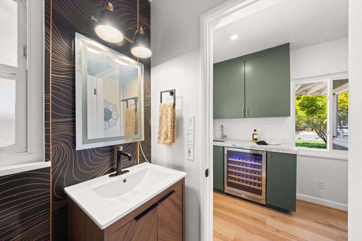 Bathroom, Interior, Recessed Lighting, Wood Texture Flooring