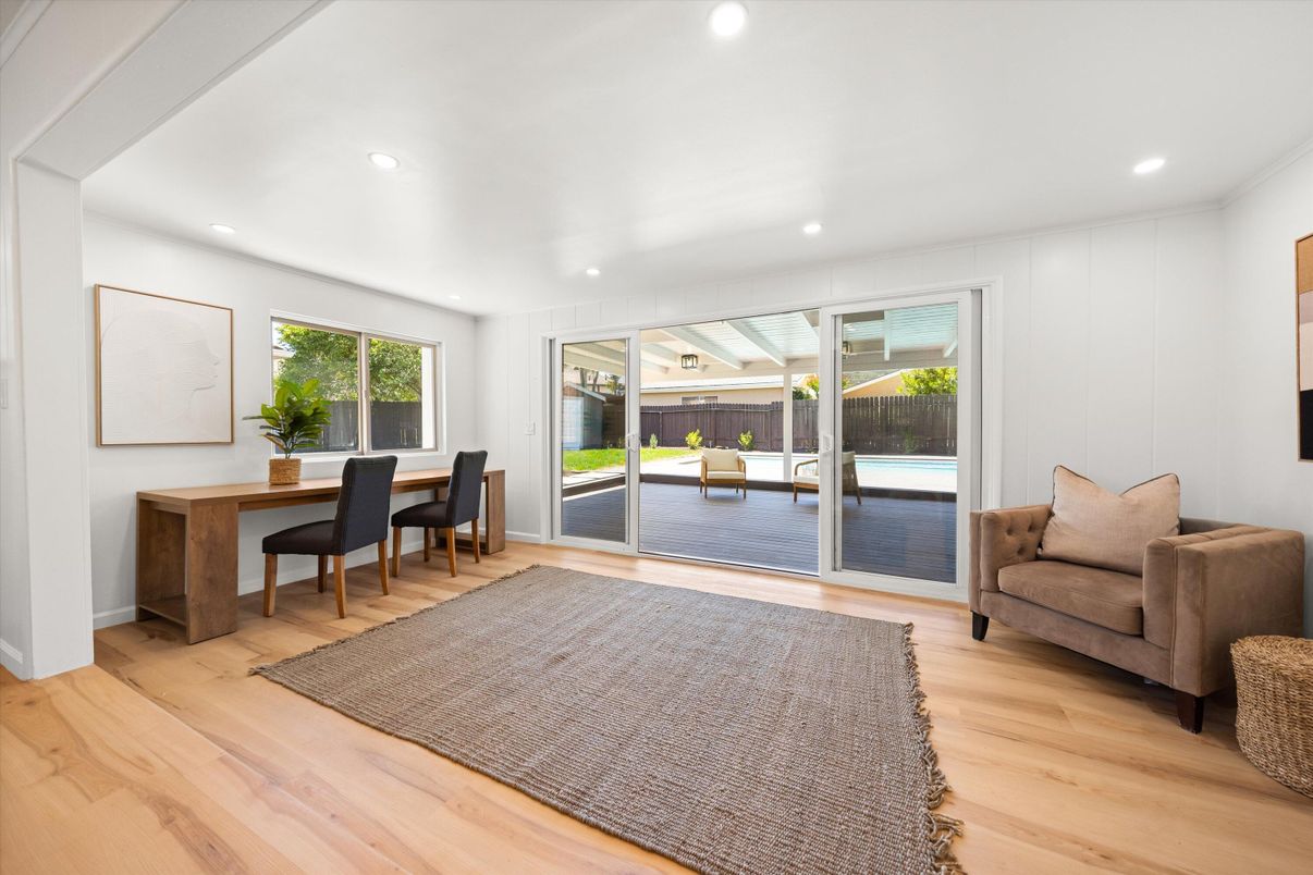 Home Office, Interior, Recessed Lighting, Wood Texture Flooring