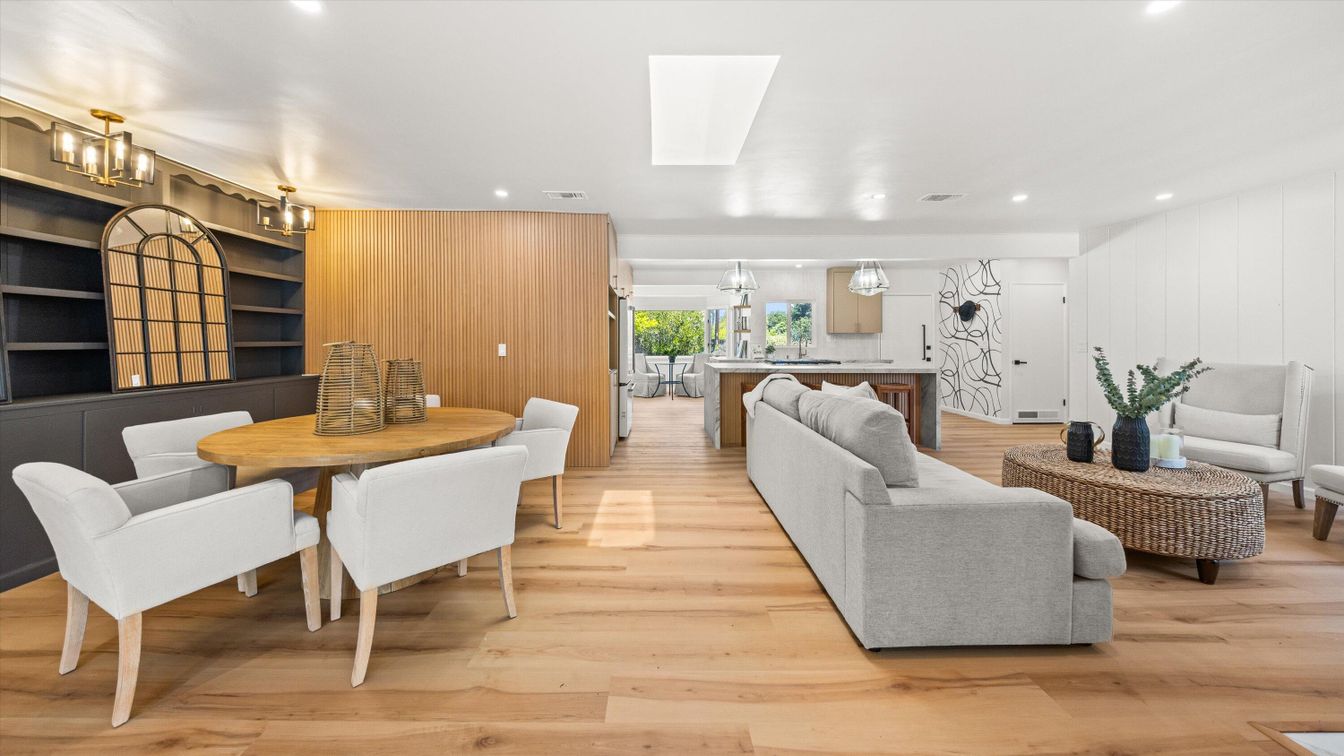Dining room, Interior, Living room, Recessed Lighting, Wood Texture Flooring