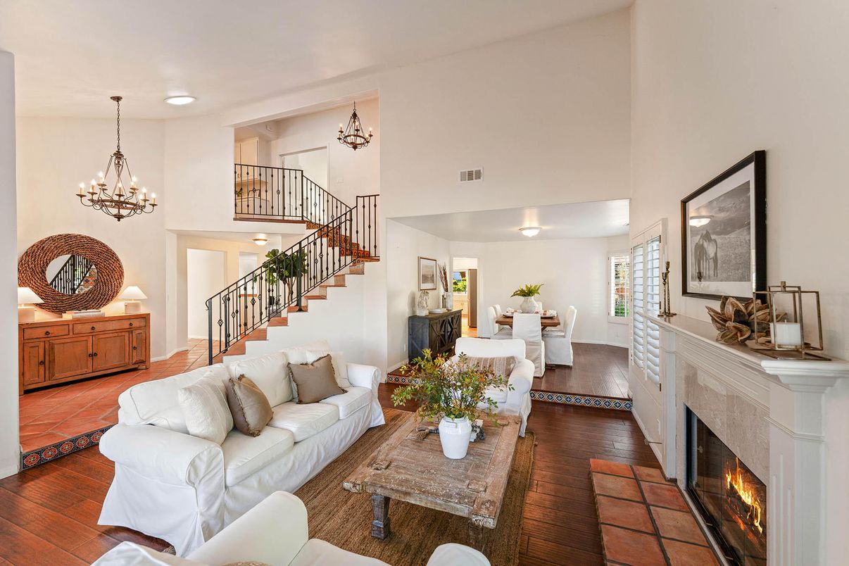 Chandelier, Dining room, Fireplace, Interior, Living room, Recessed Lighting, Wood Texture Flooring
