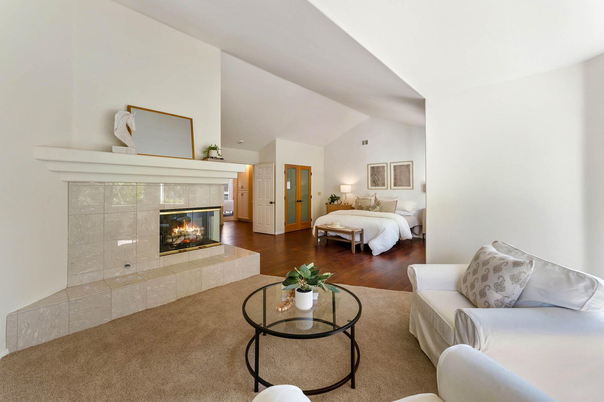 Bedroom, Fireplace, Interior, Living room, Wood Texture Flooring