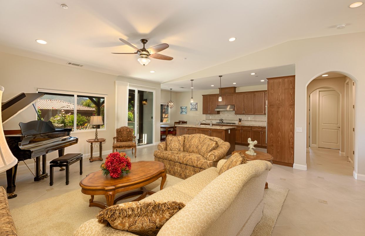 Interior, Kitchen, Living room, Pendant Lights, Piano, Recessed Lighting
