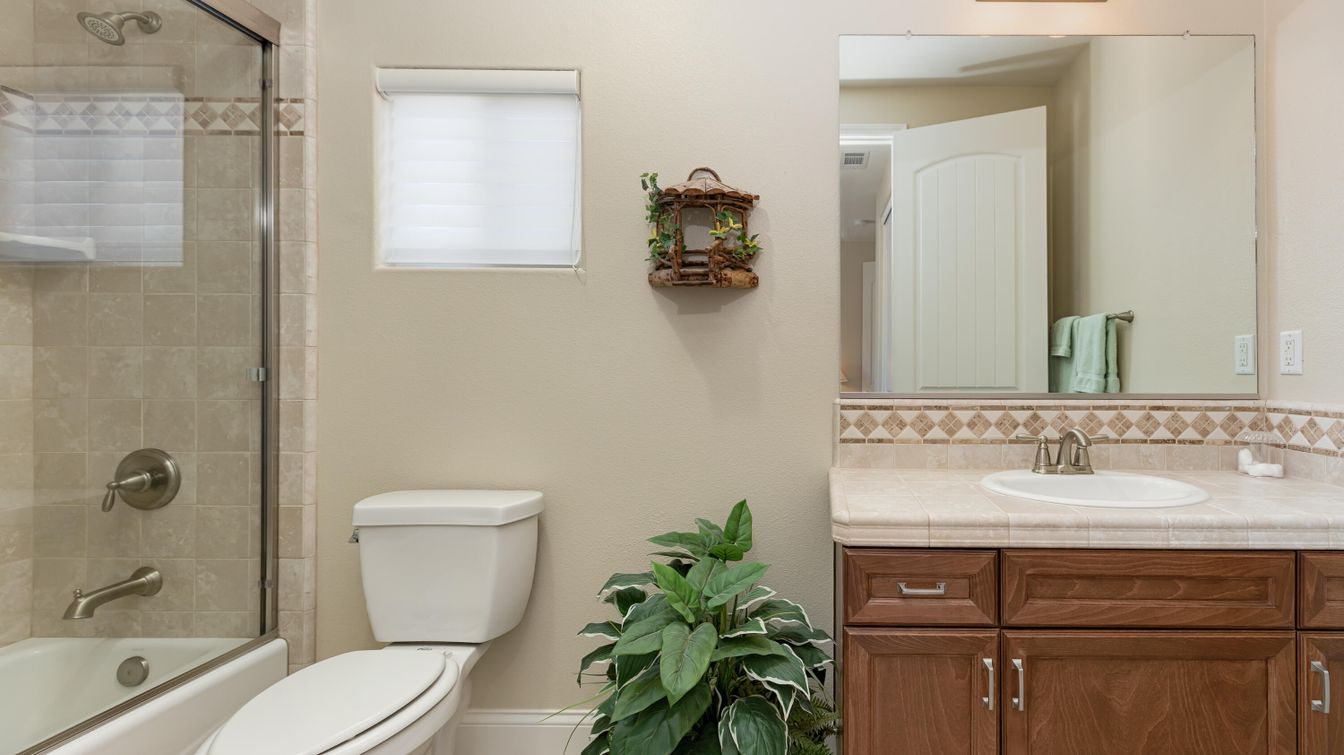 Bathroom, Interior, Tile Countertops