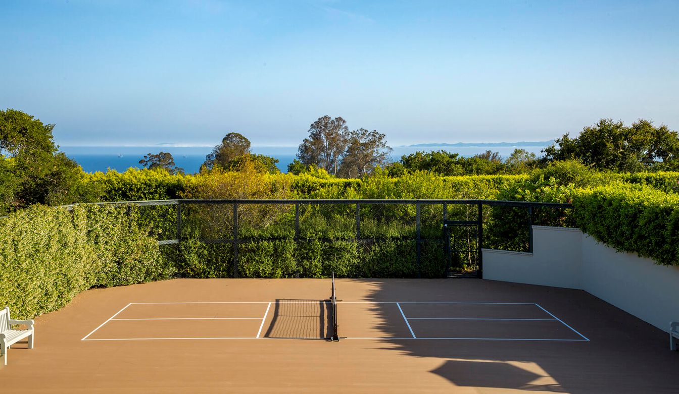 Exterior, Tennis Courts, Water