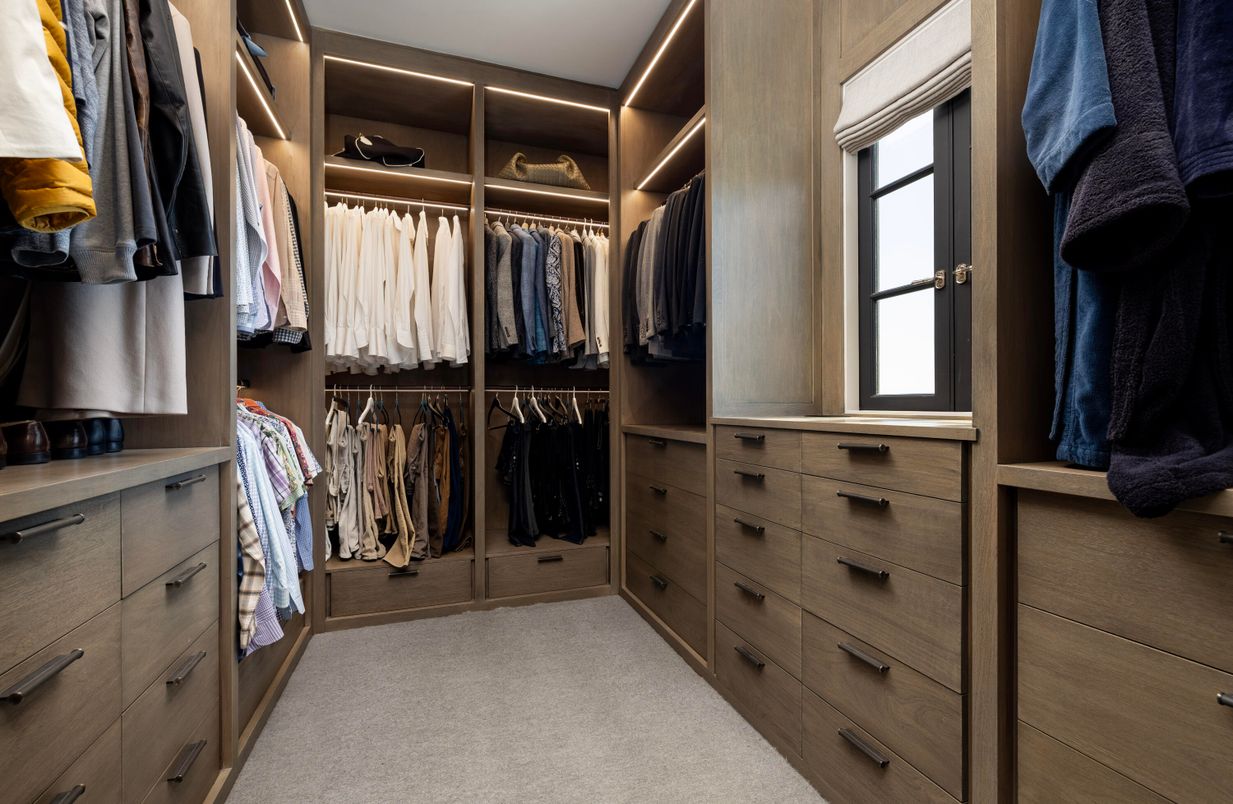 Interior, Walk-in Closets