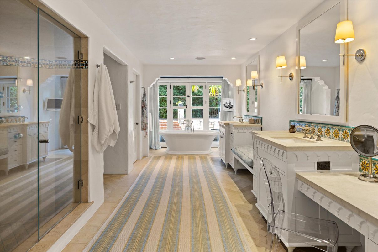 Bathroom, Dual Sink Vanities, Free Standing Baths, Glass Shower, Interior, Recessed Lighting