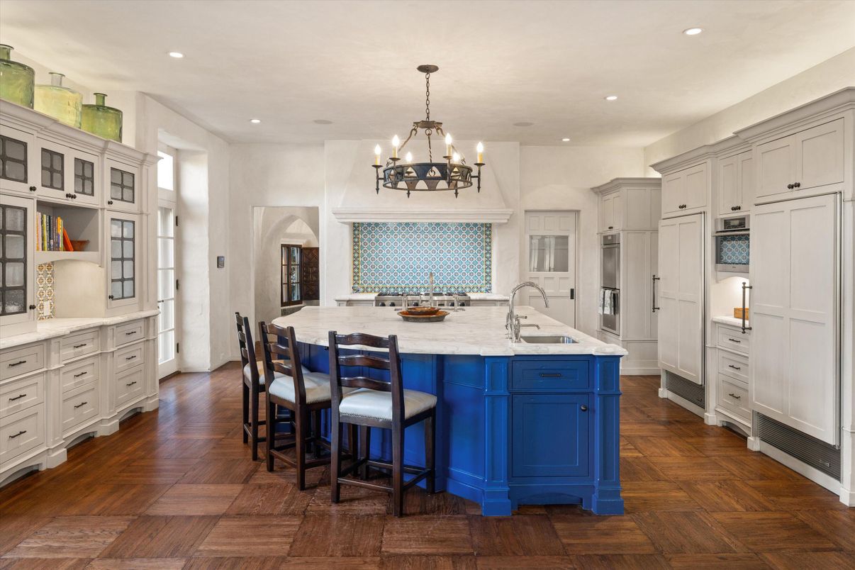 Chandelier, Interior, Kitchen, Recessed Lighting, Wood Texture Flooring