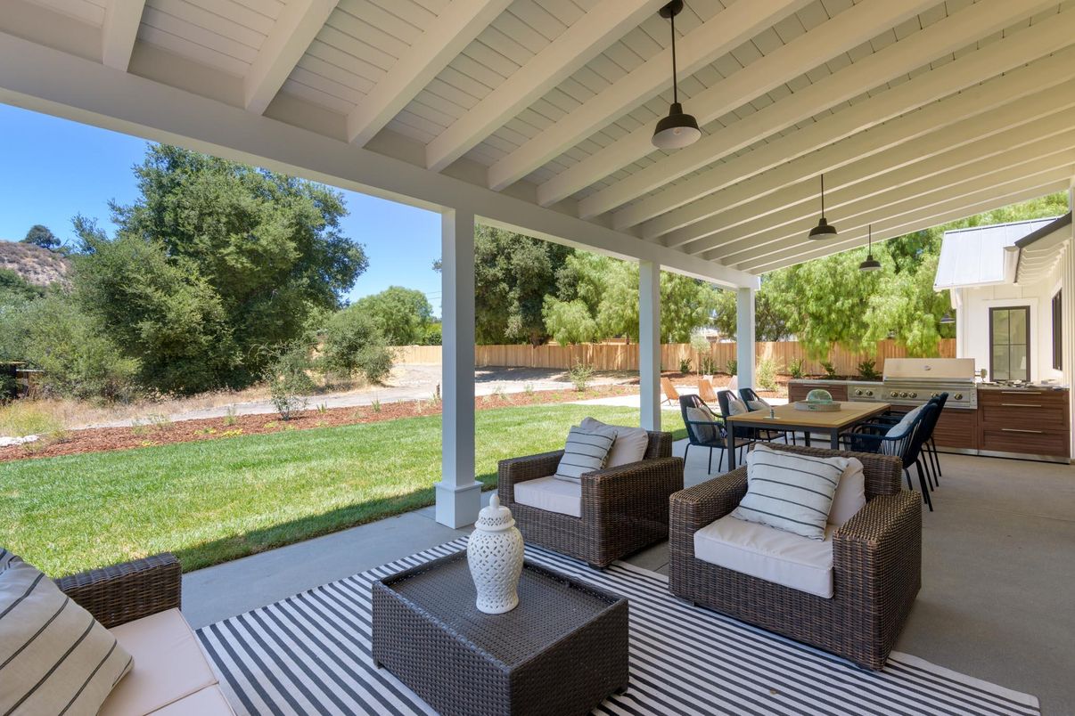 Backyard, Exterior