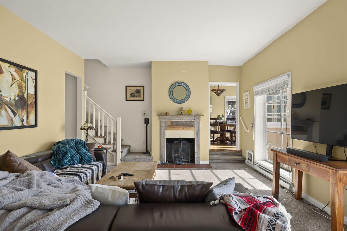 Fireplace, Interior, Living room