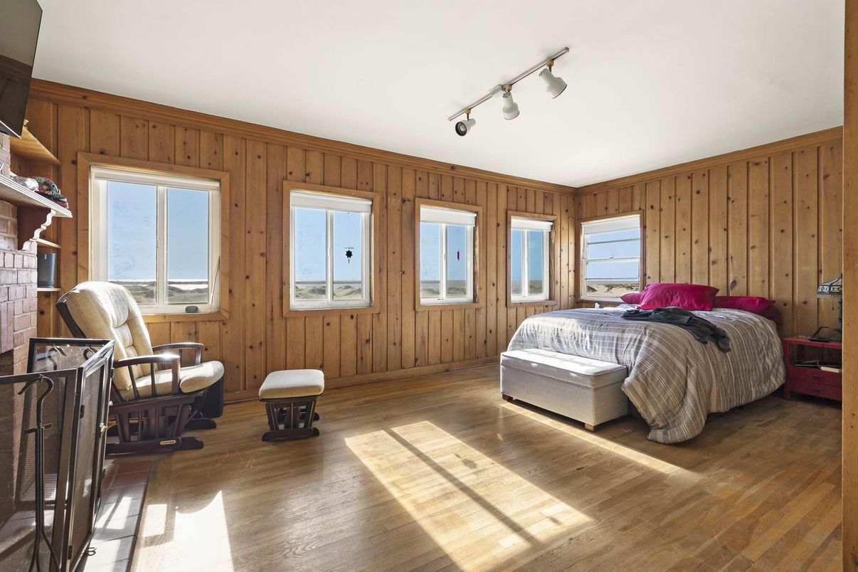 Bedroom, Interior, Wood Texture Flooring, Wooden Walls