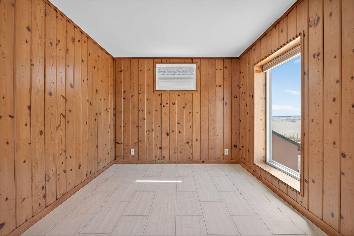 Empty room, Interior, Wooden Walls